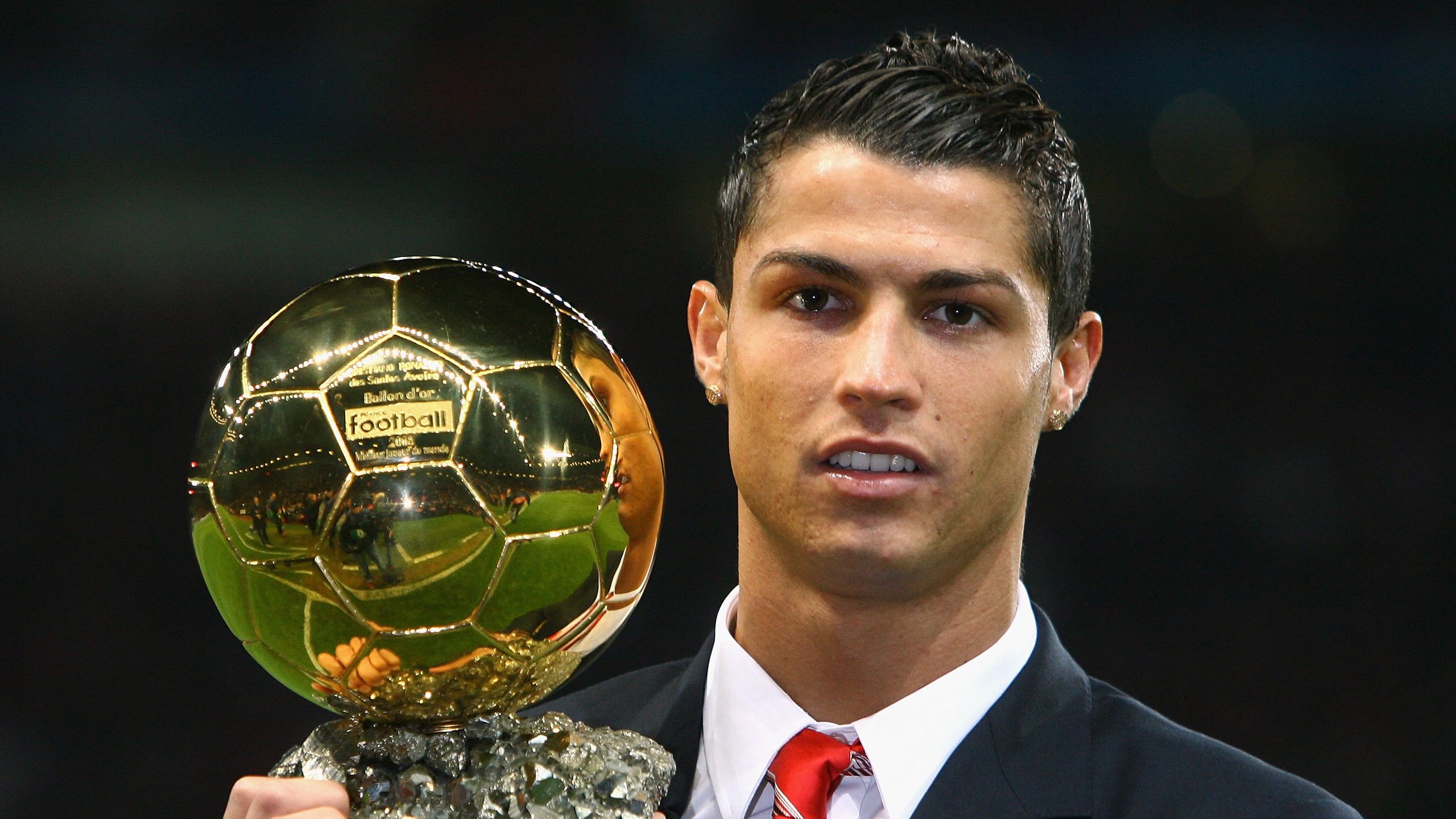 裁判员心理训练课程帮助提升临场决策稳定性，竞赛裁判员的基本心理素质